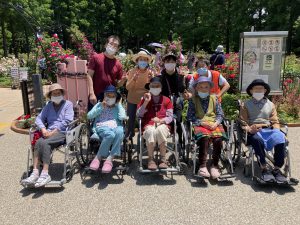 バラ園に行ってきました