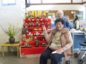 ３月３日　桃の節句　～甘酒で乾杯しました(^^♪